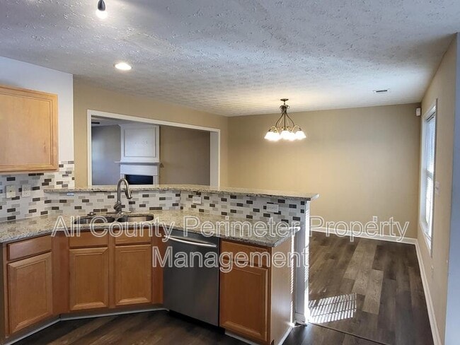 Building Photo - 287 Ridgestone Way SW