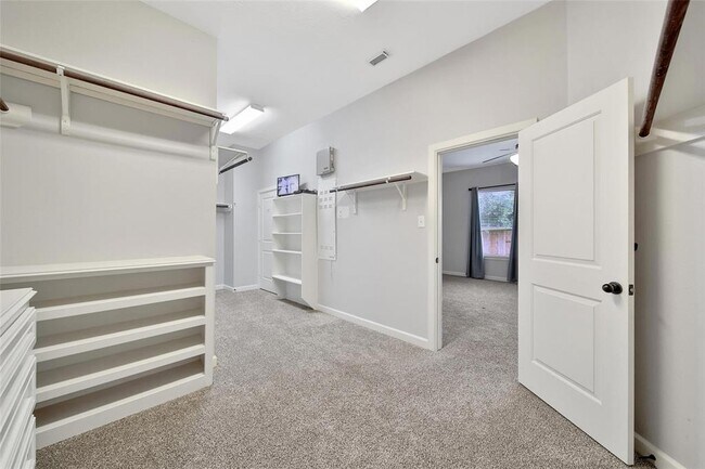 Building Photo - 27225 Alexandra Springs Ln