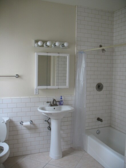 Building Photo - 3632 2nd St