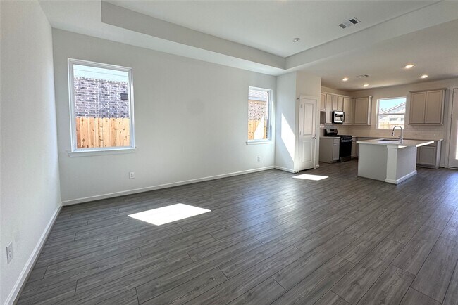 Building Photo - 9723 Pettus Crk Dr