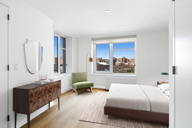 Building Photo - Estela Properties
