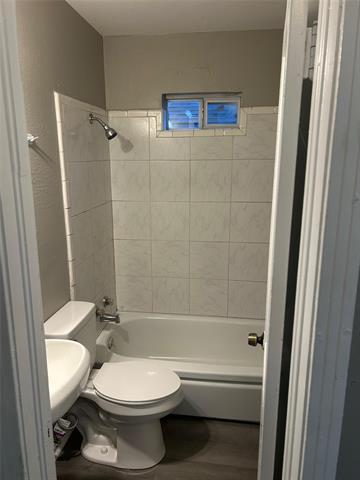 Building Photo - 1407 Plum St