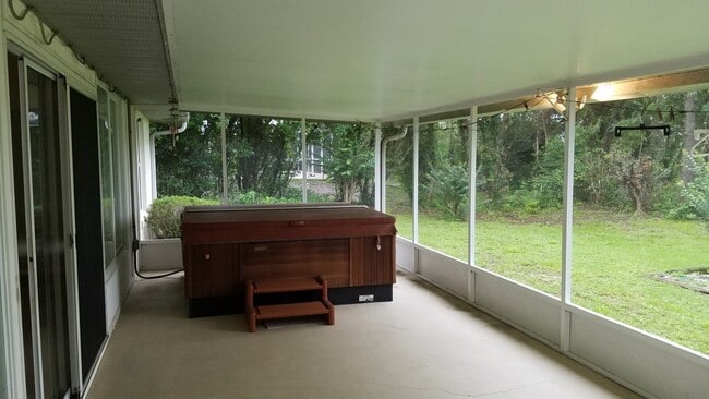 Building Photo - 5290 SW 89th Pl