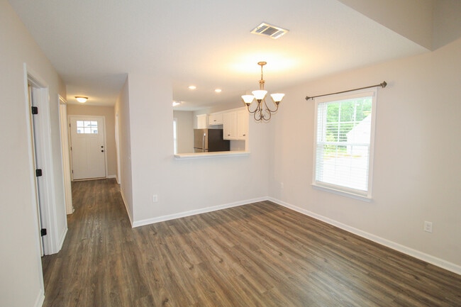 Building Photo - 432 Andover Dr