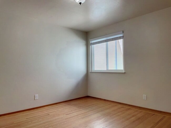 Building Photo - 1 Bed, 1 Bath Noe Valley Apartment - Parki...