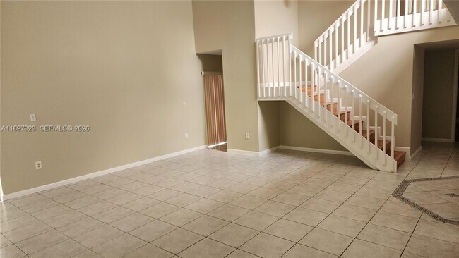 Building Photo - 10628 SW 118th Pl