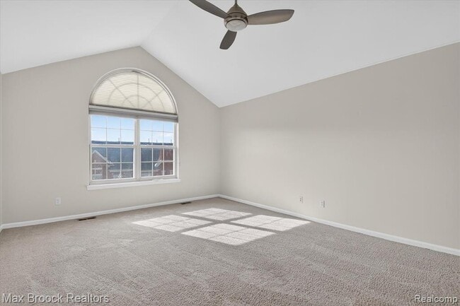 Building Photo - 3255 Camden Dr