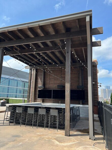 Terrace Bar - 600 12th Ave S