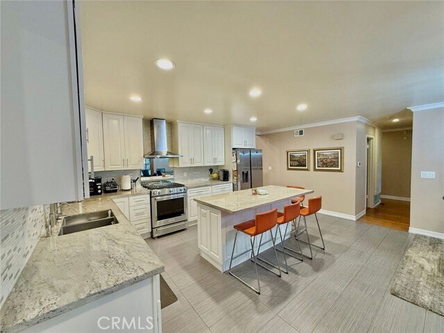 Building Photo - 17320 Alexandra Cir