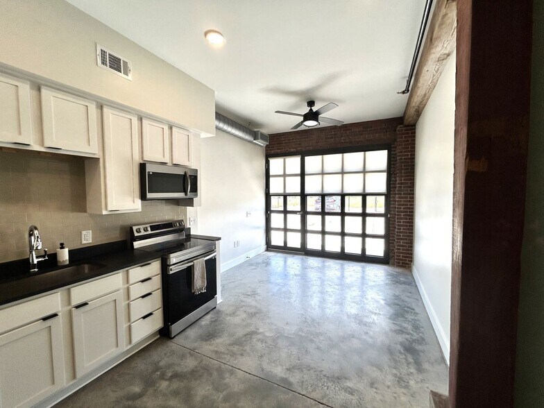 Interior Photo - Hemlock Lofts