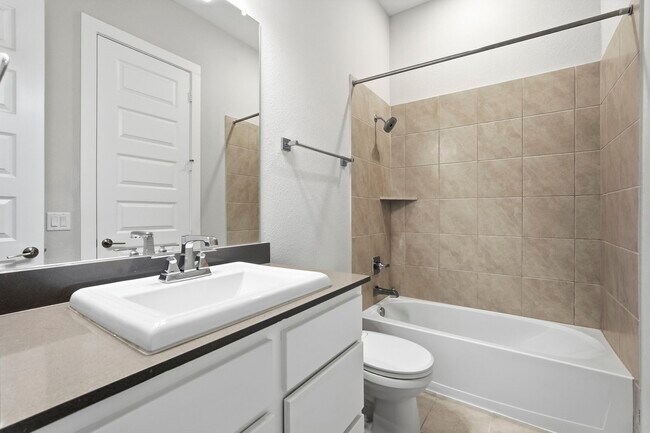 Building Photo - 15822 Pilot Knob Dr