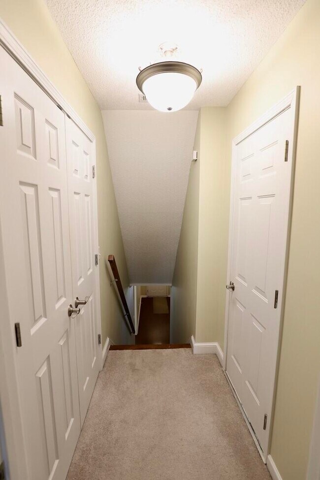 Building Photo - 3196 Daufaskie Rd