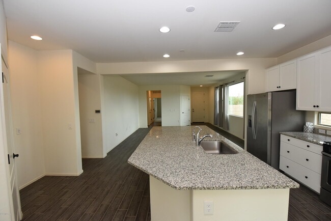 Building Photo - 6658 E Via Pampas Morenas