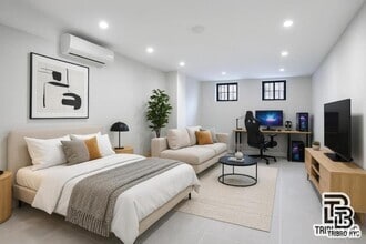 Building Photo - 3 bedroom in RIDGEWOOD NY 11385