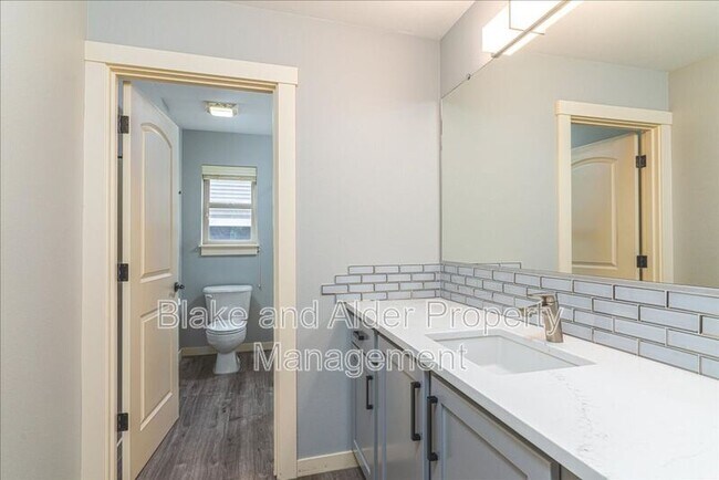 Building Photo - 7981 SW Kelso Ct