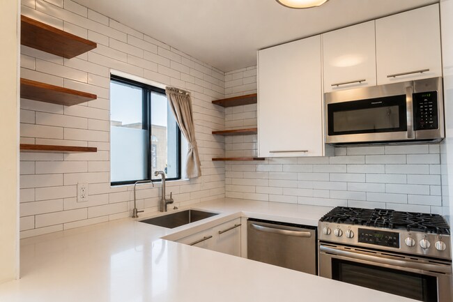 Building Photo - West Hollywood 1-Bedroom with Private Balcony, Rooftop Pool & City Views