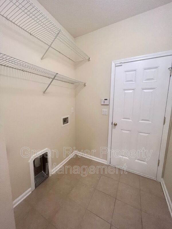 Building Photo - 2074 Heritage Oaks Ct