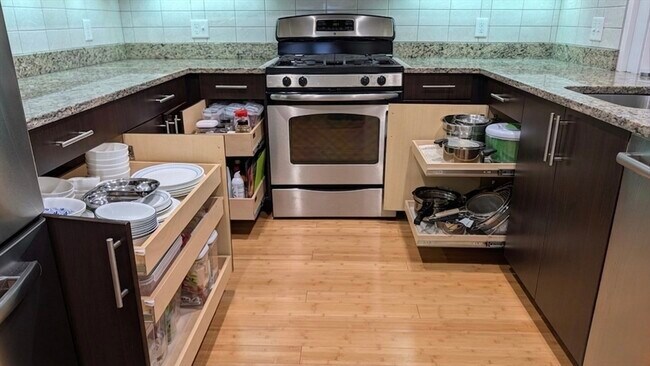 Building Photo - 2009 Symmes Cir