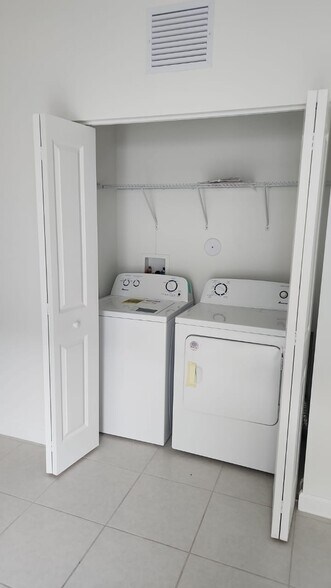 washer & dryer - 12729 SW 211th St
