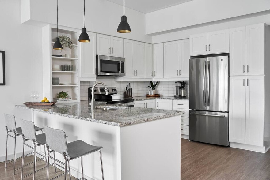 Building Photo - 516 Lea Ave