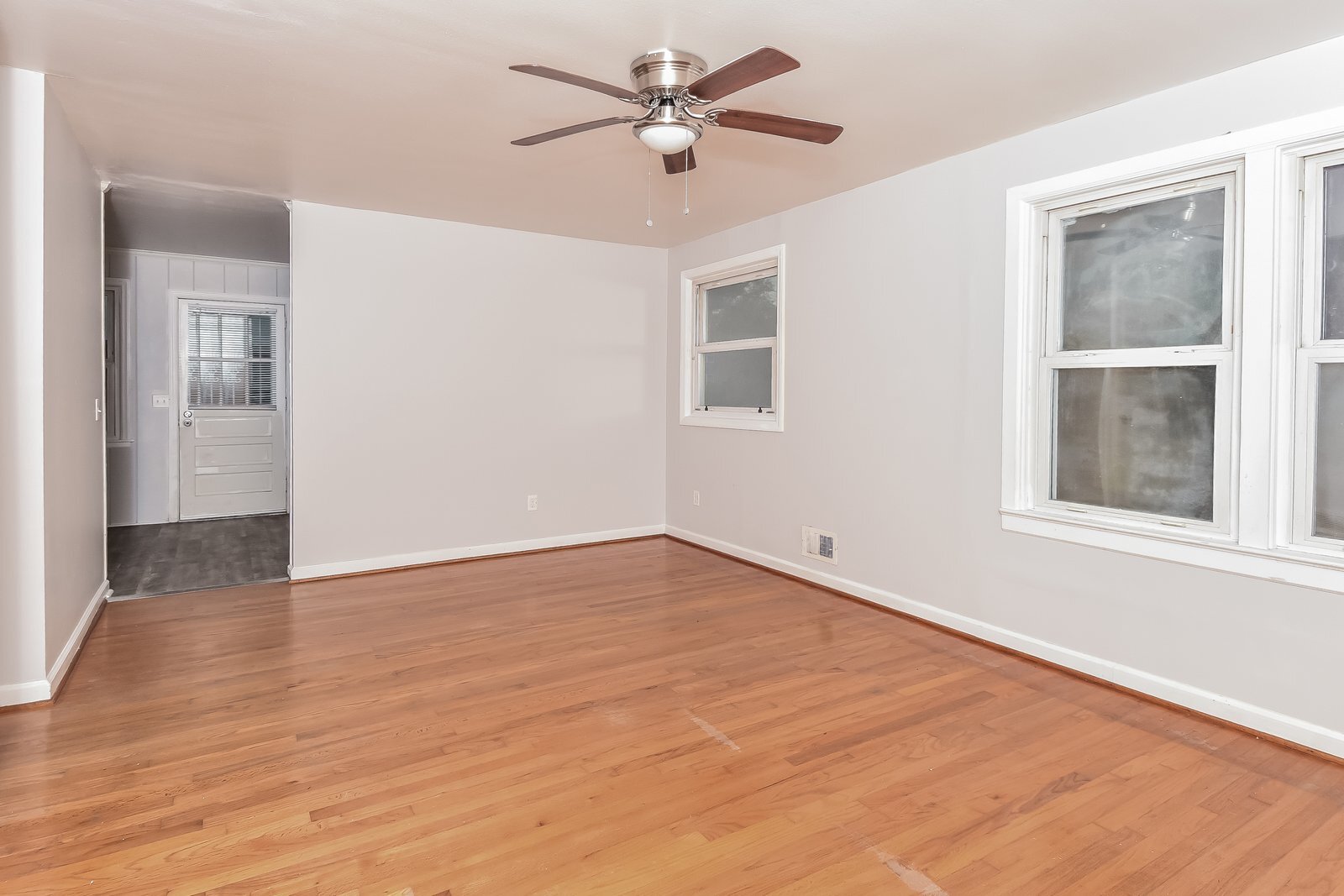 Building Photo - 35 Cavalier Ct