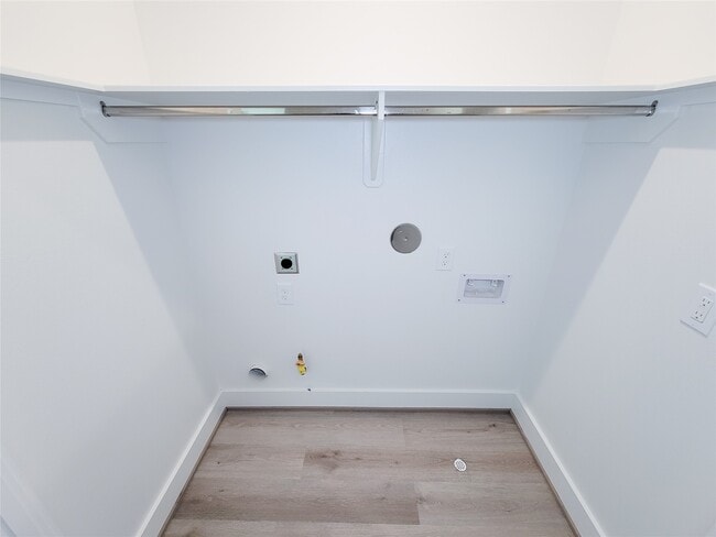 Building Photo - 7703 Earl Rudder Wy