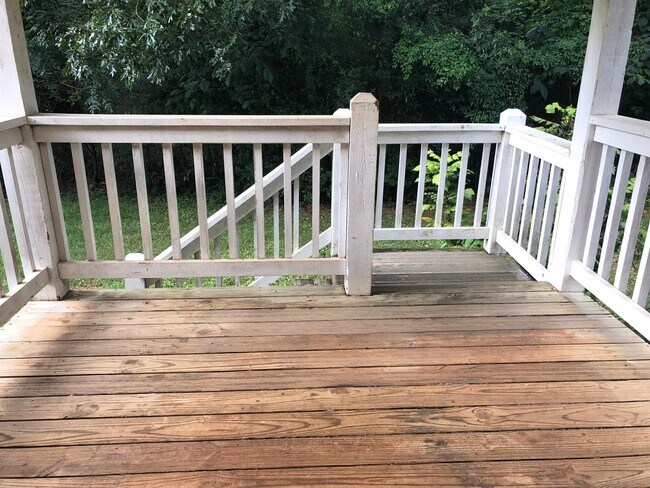 Building Photo - AVAILABLE IN JULY!