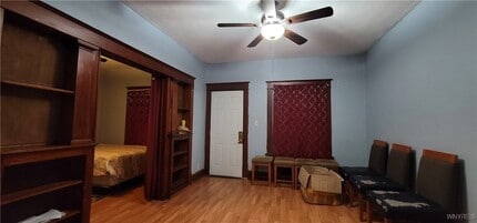 Building Photo - 508 27th St