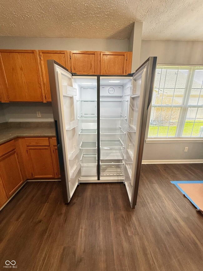 Building Photo - 1050 Wild Ivy Trail