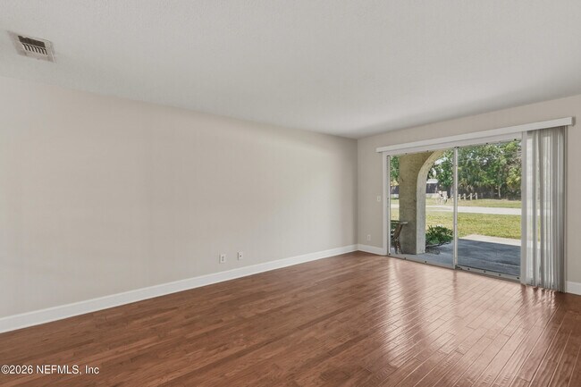 Building Photo - 1757 El Camino Rd