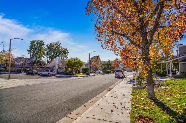 Building Photo - 27221 Camden Pl