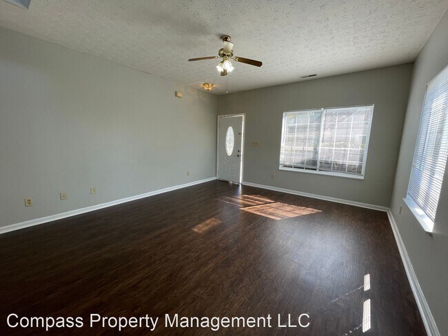 Building Photo - 3 br, 2.5 bath House - 668 Mountain Pine Dr