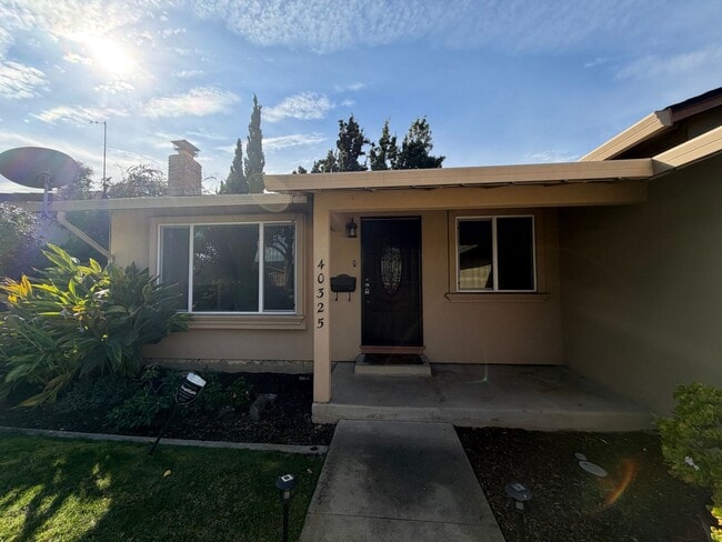 Building Photo - Beautiful Fremont Home for Rent – Prime Location