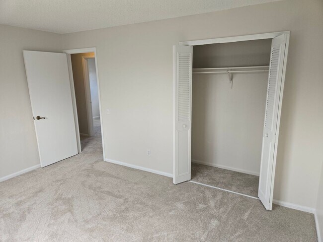 Building Photo - 6020 W 108th Ave