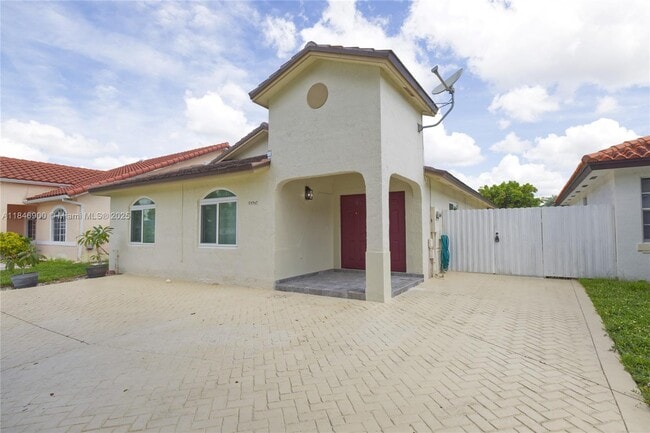Building Photo - 14947 SW 36th Terrace