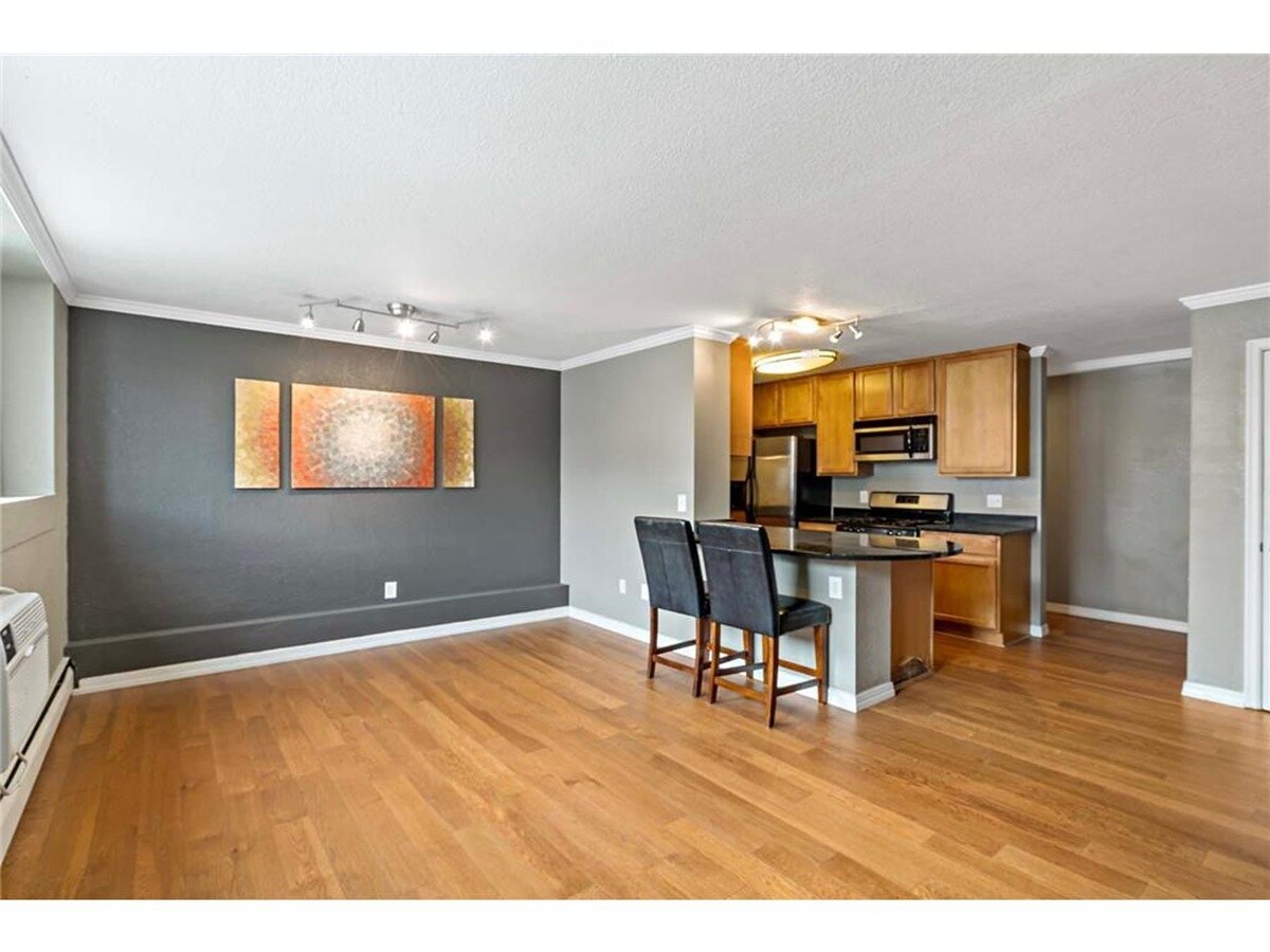 Building Photo - 3120 Hennepin Ave