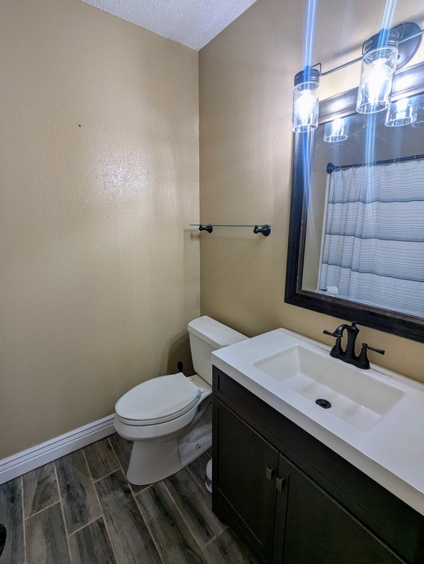 Building Photo - 3248 Whitney Dr W