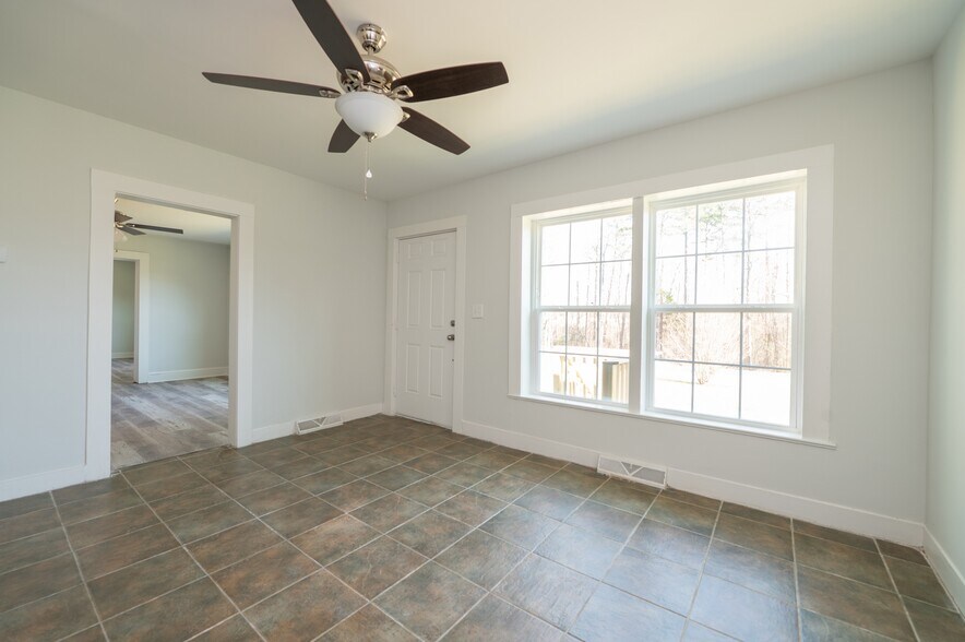 Building Photo - 1473 Briarcliff Dr