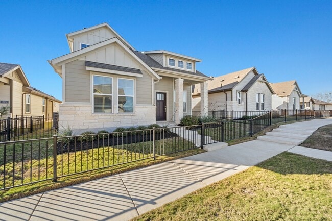 Building Photo - 217 Pinnacle Ln