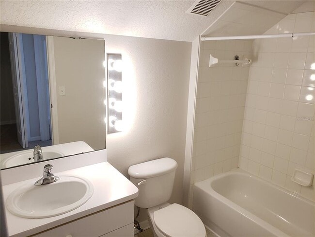 Building Photo - 15114 Deer Meadow Dr