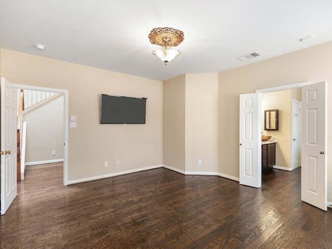 Building Photo - 8129 Springmoss Dr