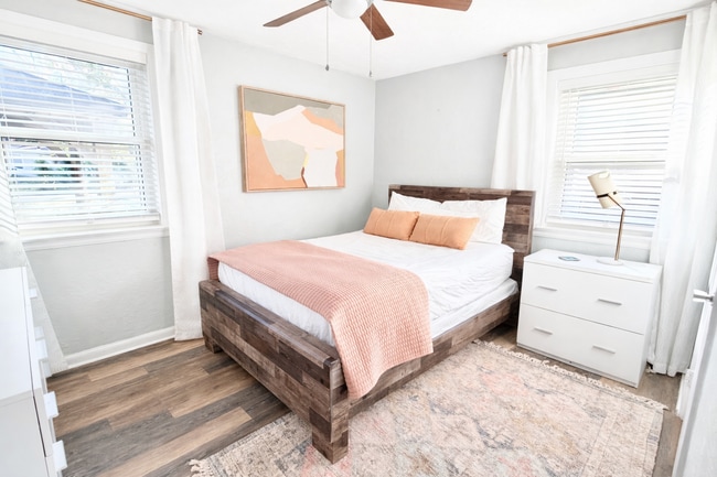 Building Photo - 1905 E Hatton St