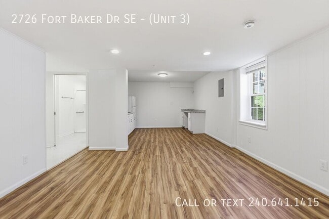 Building Photo - 2726 Fort Baker Dr SE