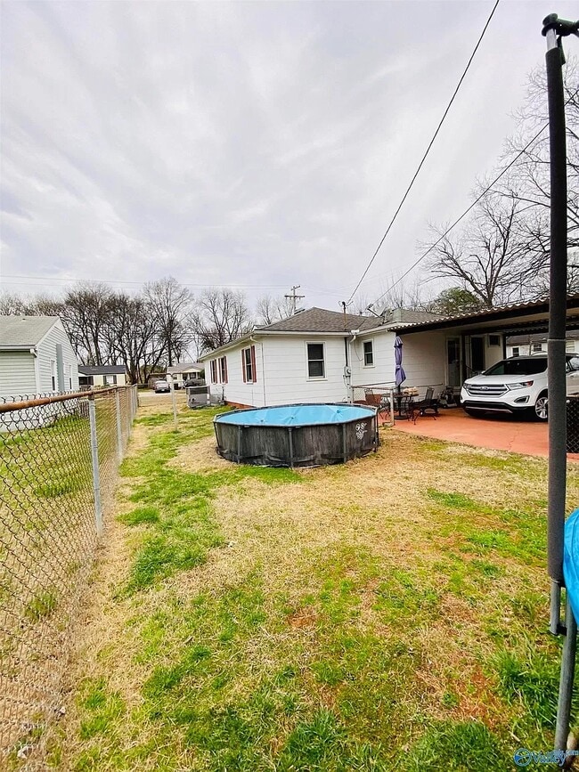 Building Photo - 1204 19th Ave SE