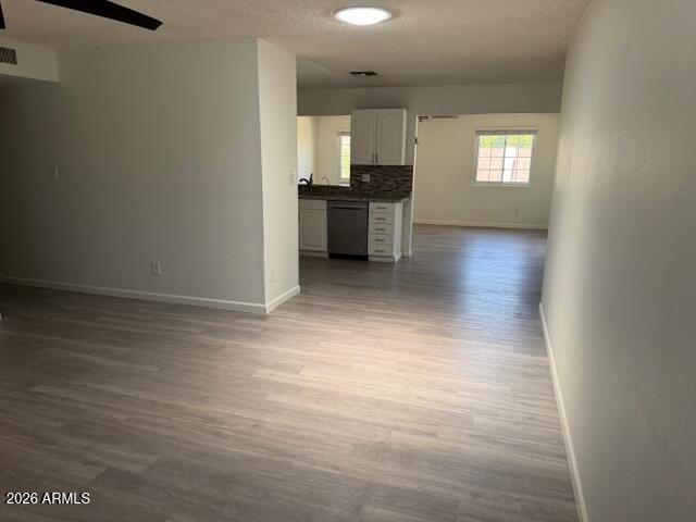 Building Photo - 3033 S Longmore