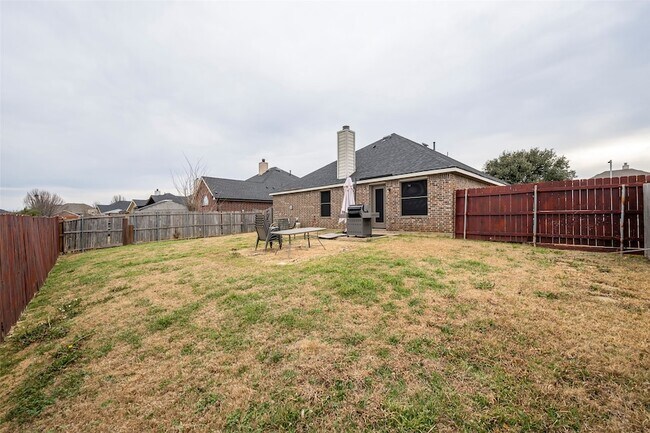 Building Photo - 8143 Guadalupe Rd