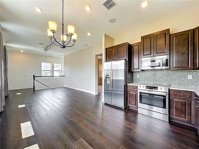 Building Photo - 13450 Gabor Ave