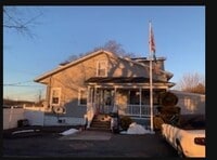 Building Photo - 154 River Rd
