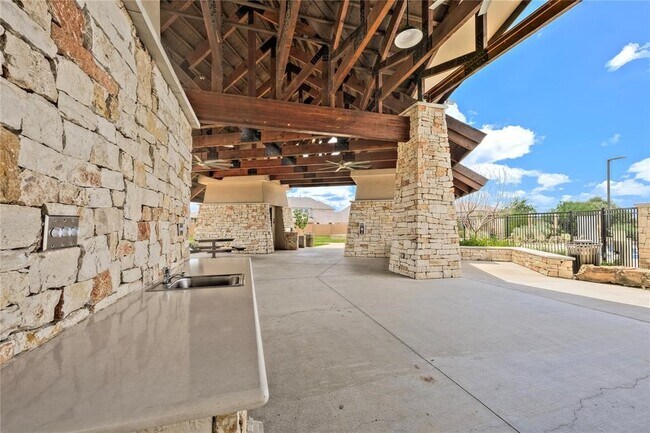 Building Photo - 32962 Silver Mdw Wy