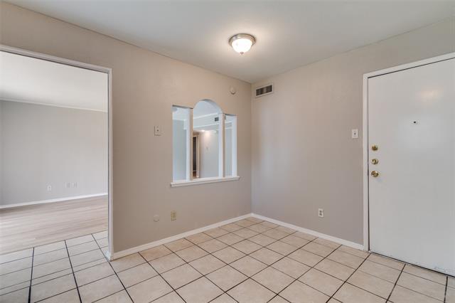 Building Photo - 1517 Deepwood Dr